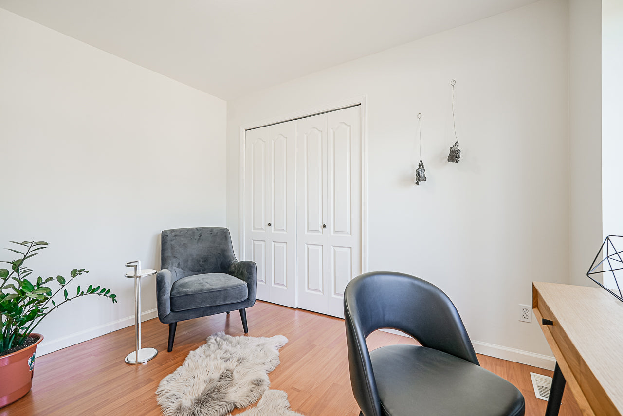 10965 155 Street Surrey BC