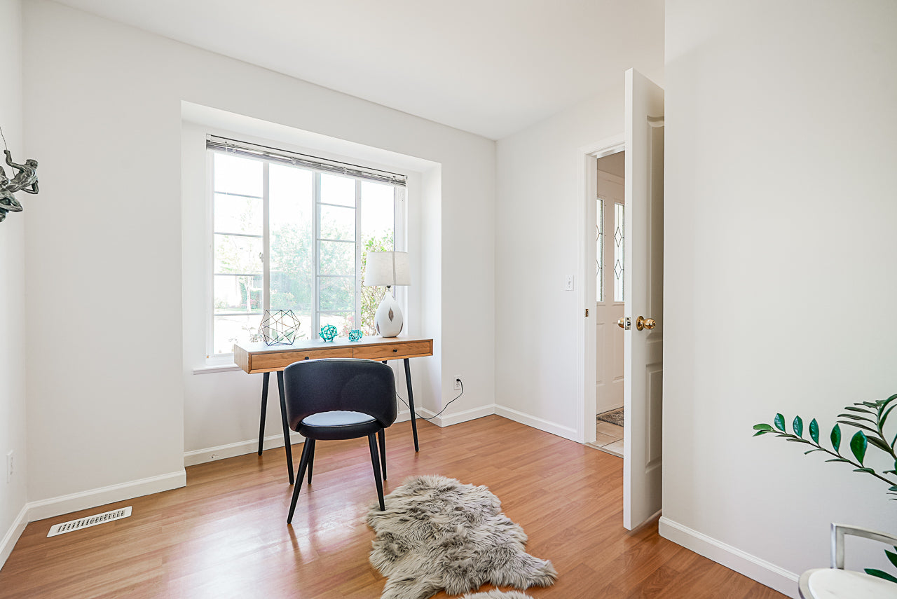 10965 155 Street Surrey BC