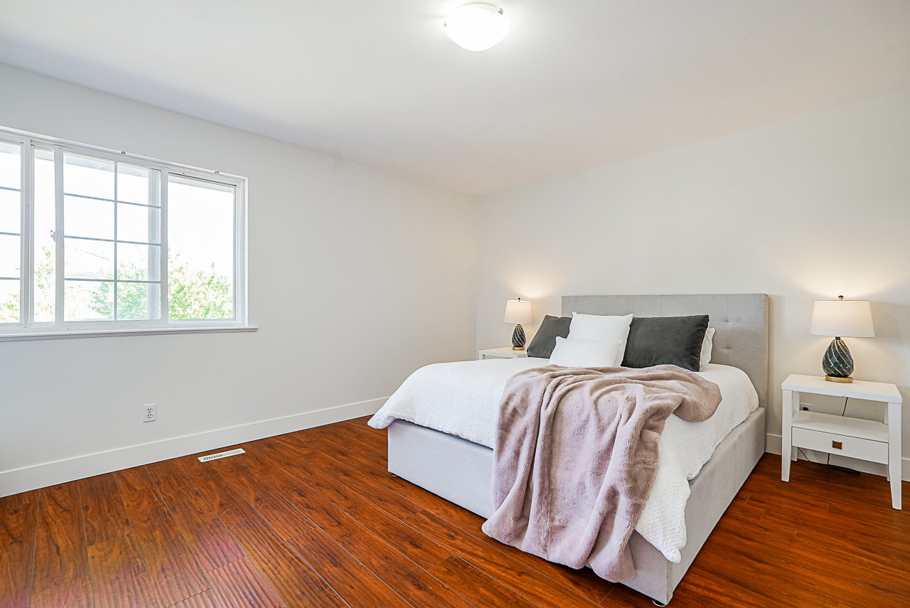 10965 155 Street Surrey BC