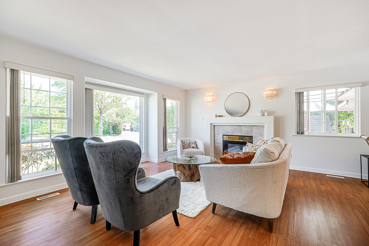 10965 155 Street Surrey BC