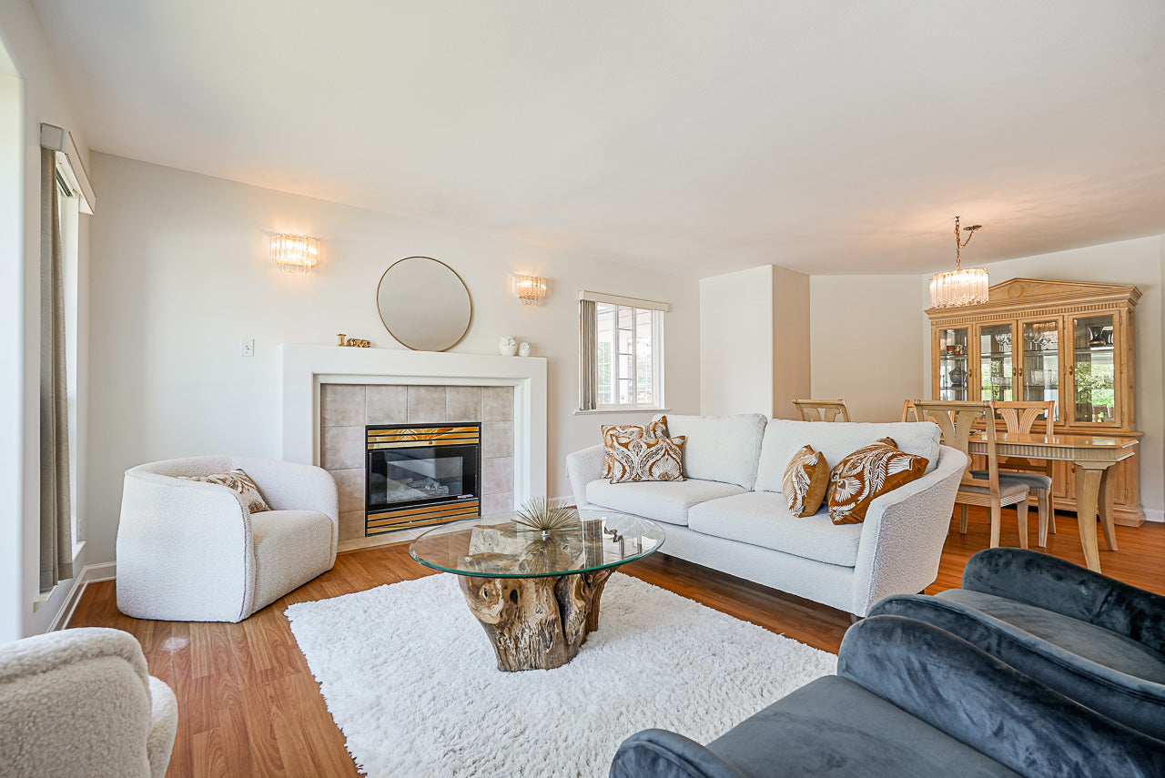 10965 155 Street Surrey BC