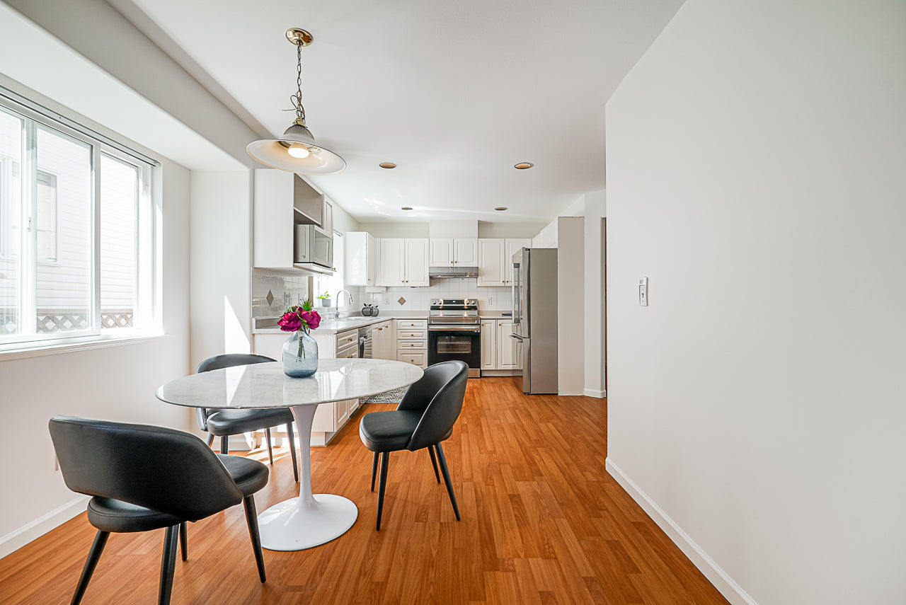 10965 155 Street Surrey BC