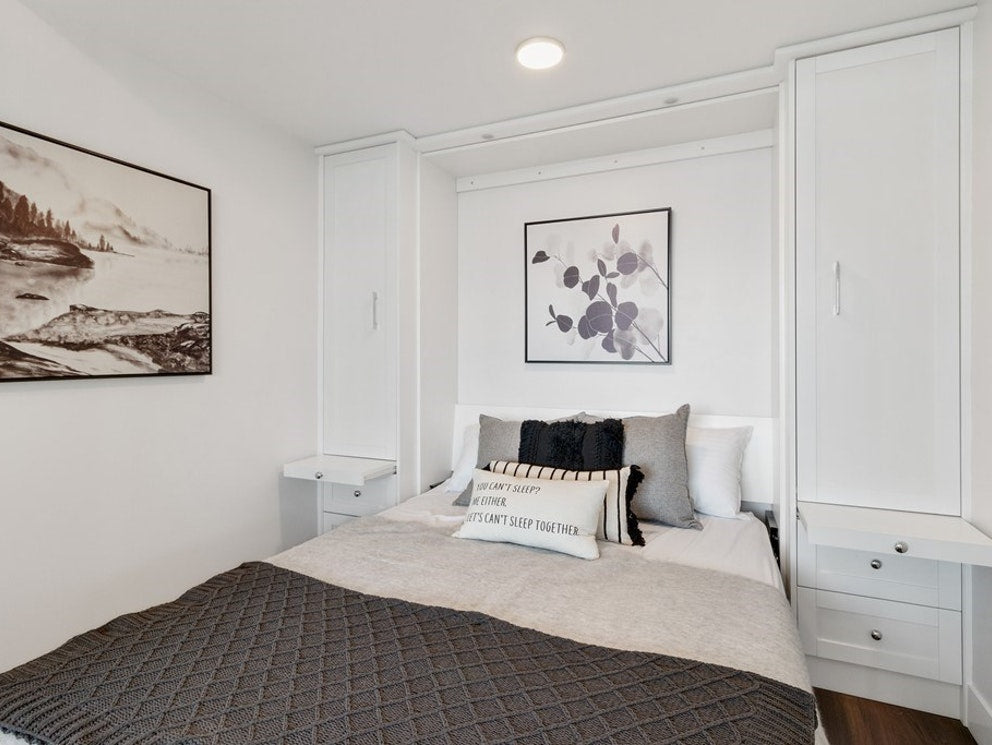 2303-1550 Fern Street North Vancouver, BC