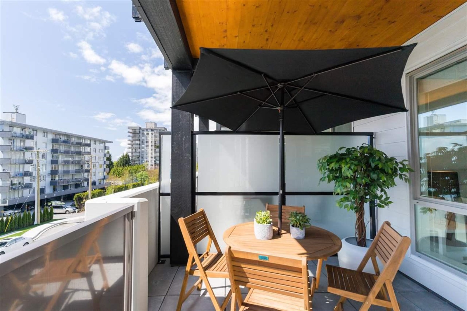 204 – 108 8th Street North Vancouver