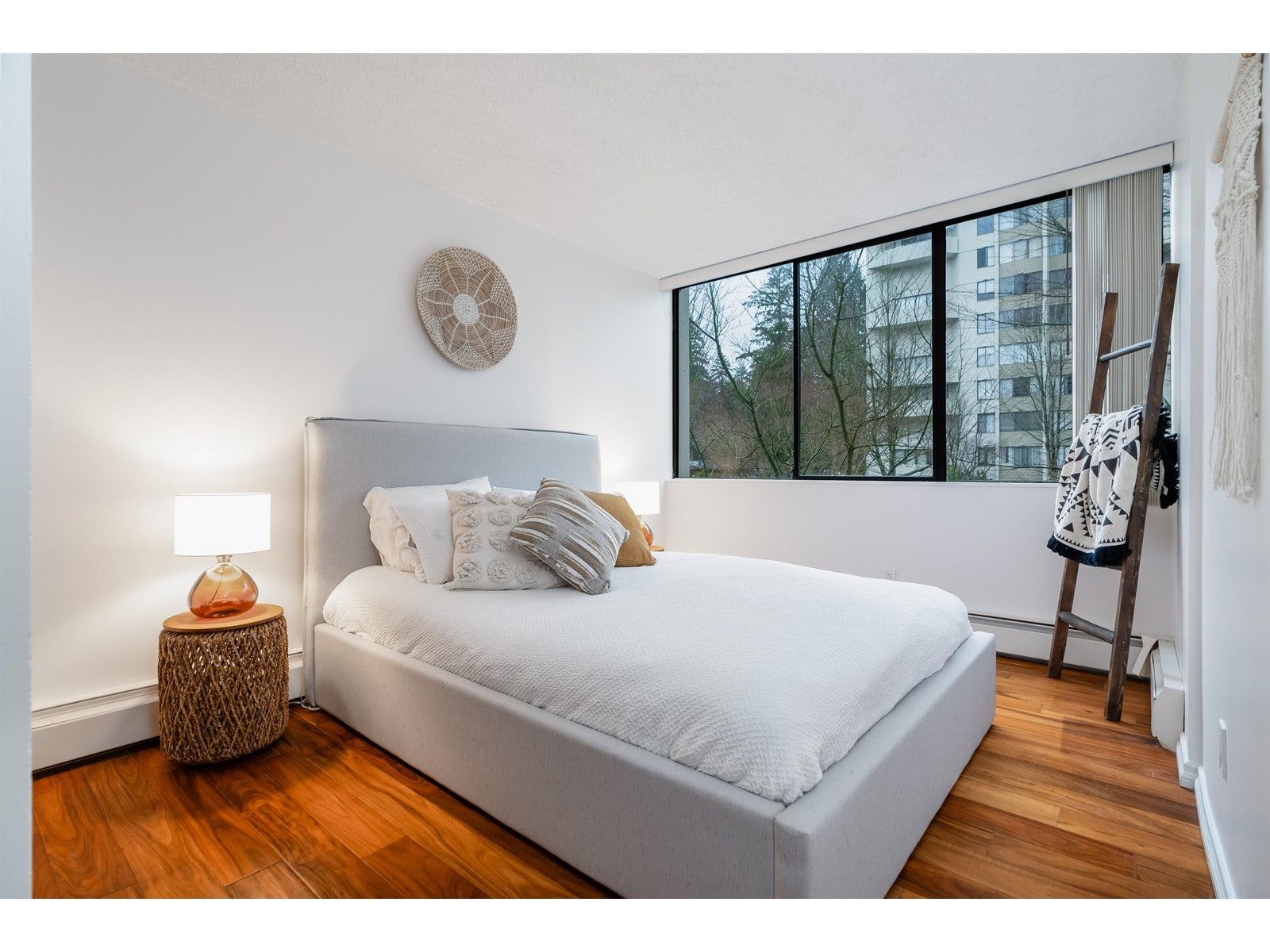 204 – 4105 Maywood Burnaby BC