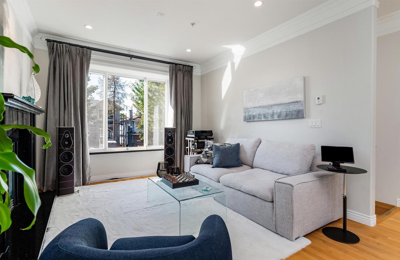 2211 East 46th Avenue Vancouver BC