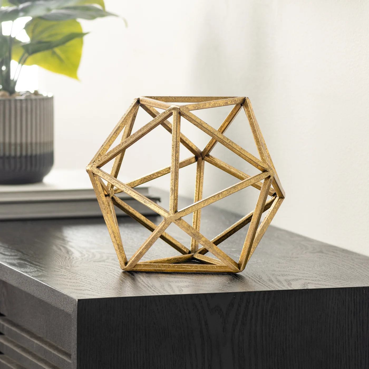 Oro Gold Polygon 8.25