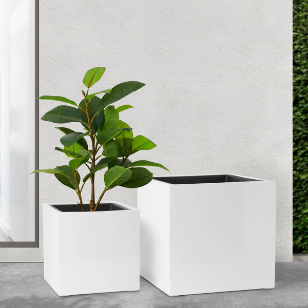 Aria Polystone 2 Piece White Square Planters with Liners Set