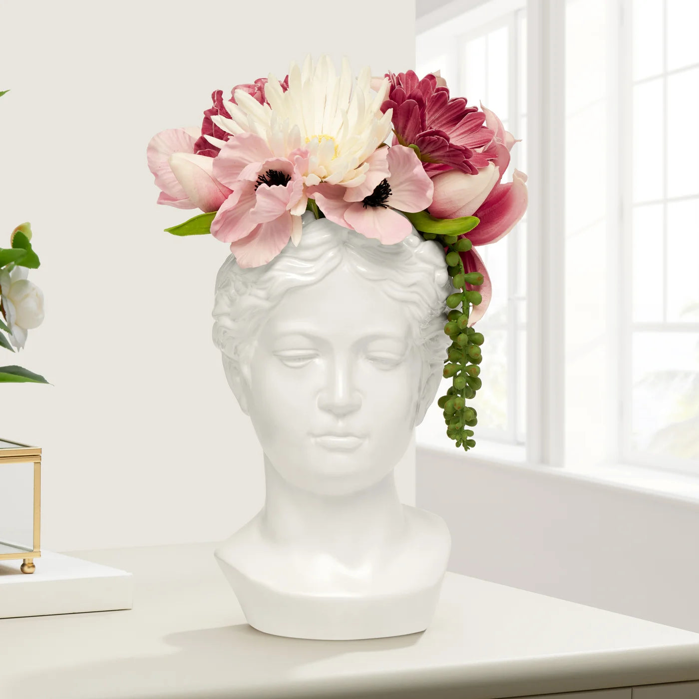Grecian Face Two Tone 9.5h