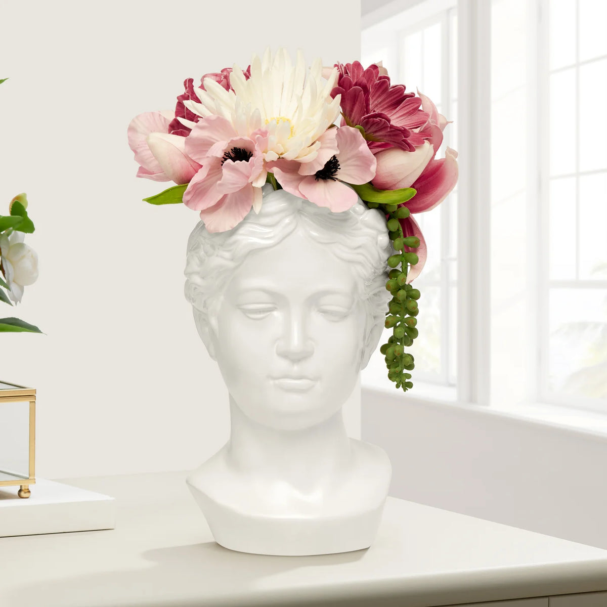 Grecian Face Two Tone 9.5h