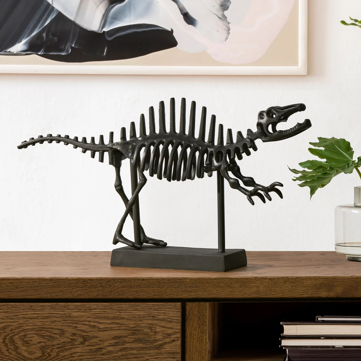 Dinosaur Black Aluminum 12h