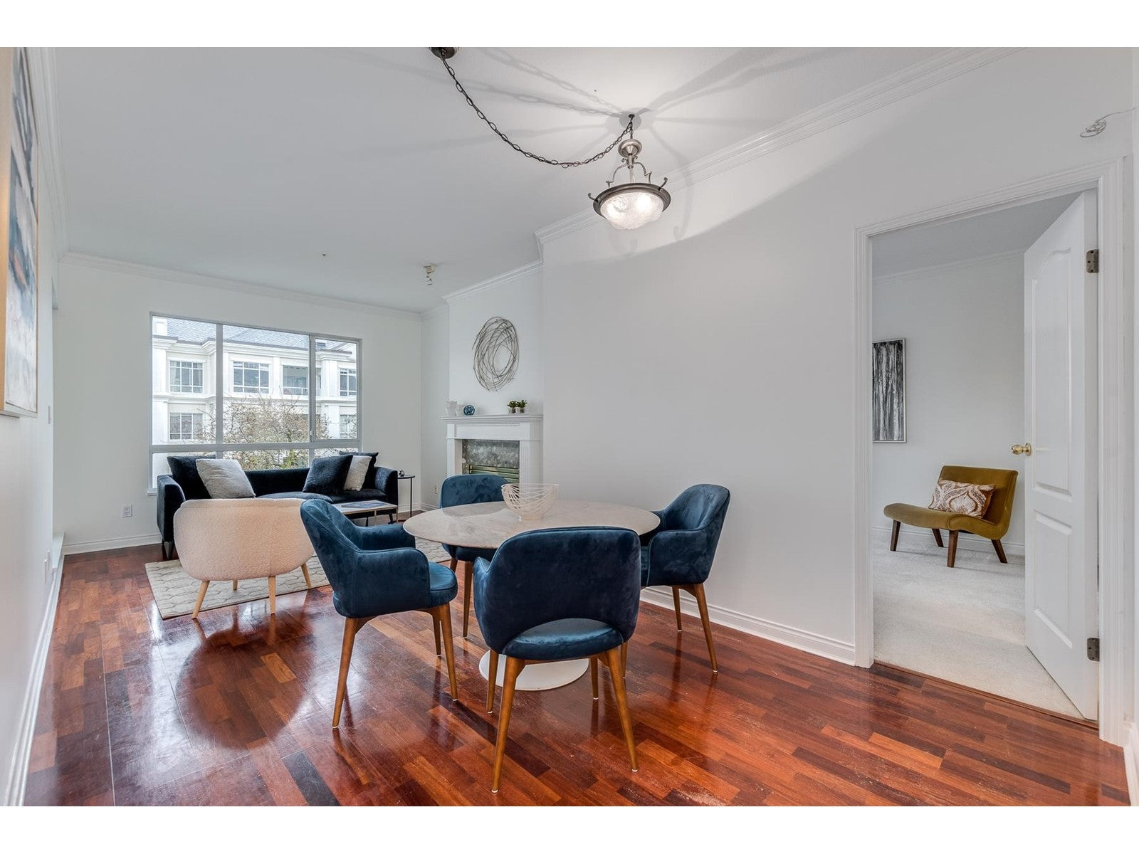 303 – 5735 Hampton Place Vancouver BC