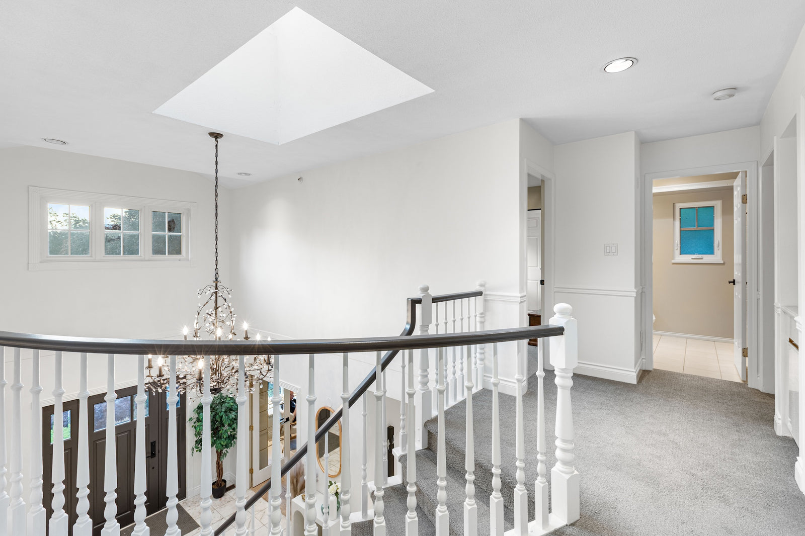 2318 Oliver Crescent