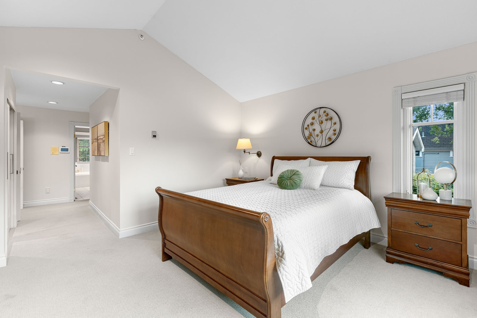 2318 Oliver Crescent