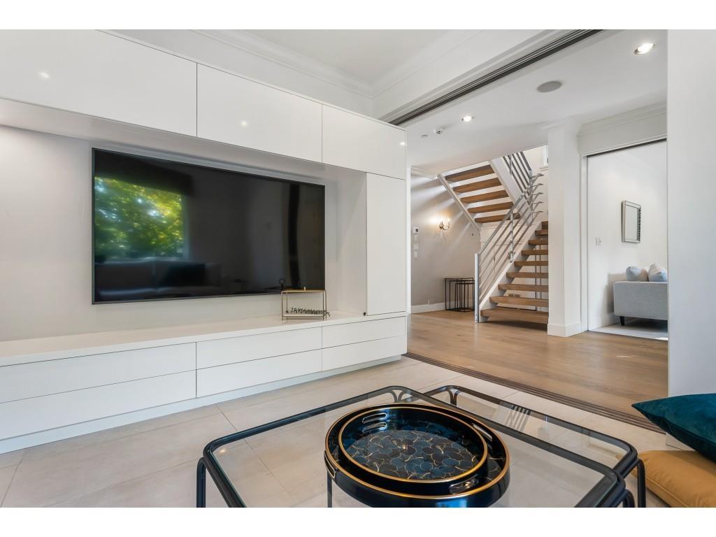 6926 Blenheim St Vancouver BC