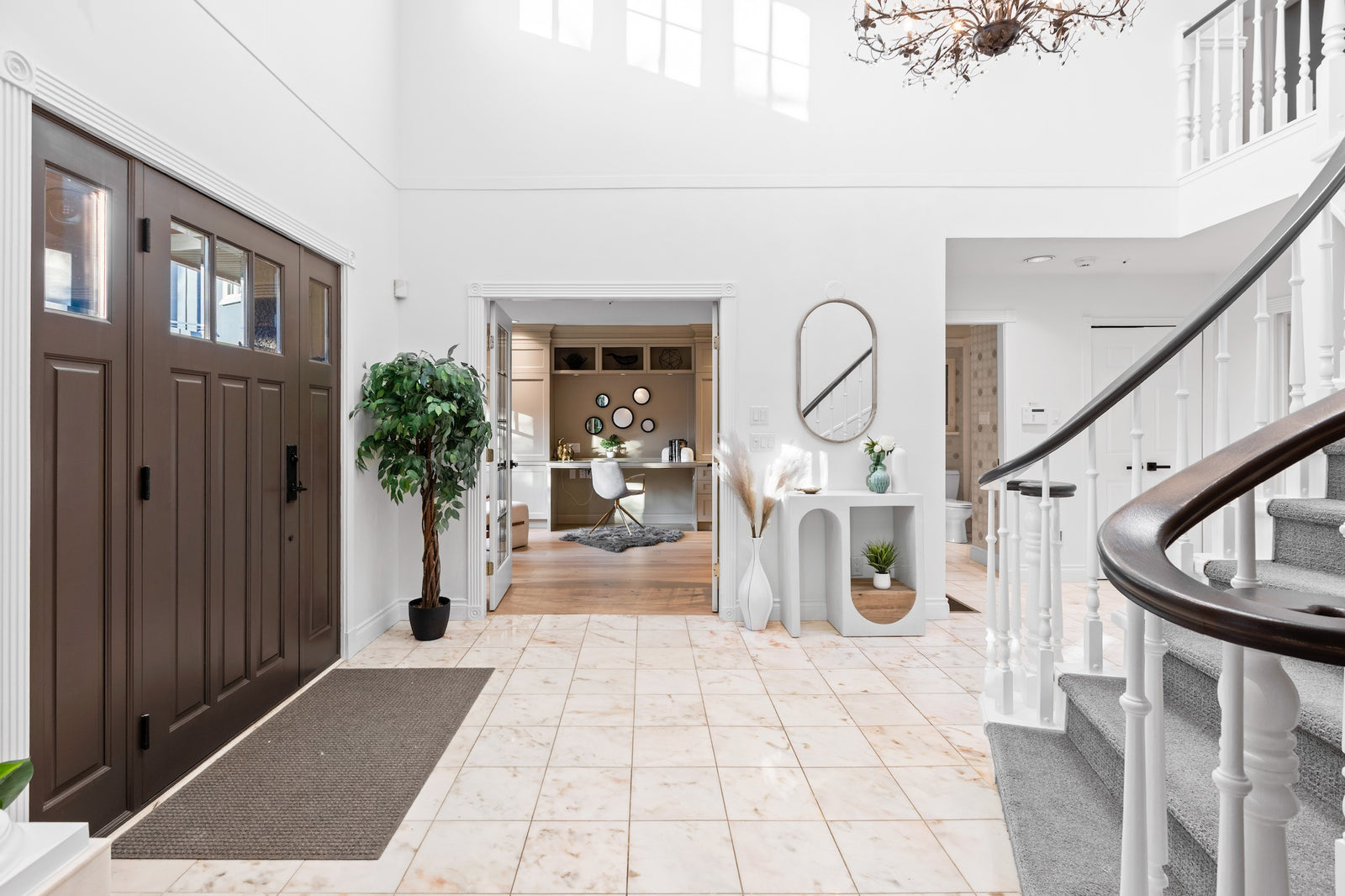 2318 Oliver Crescent