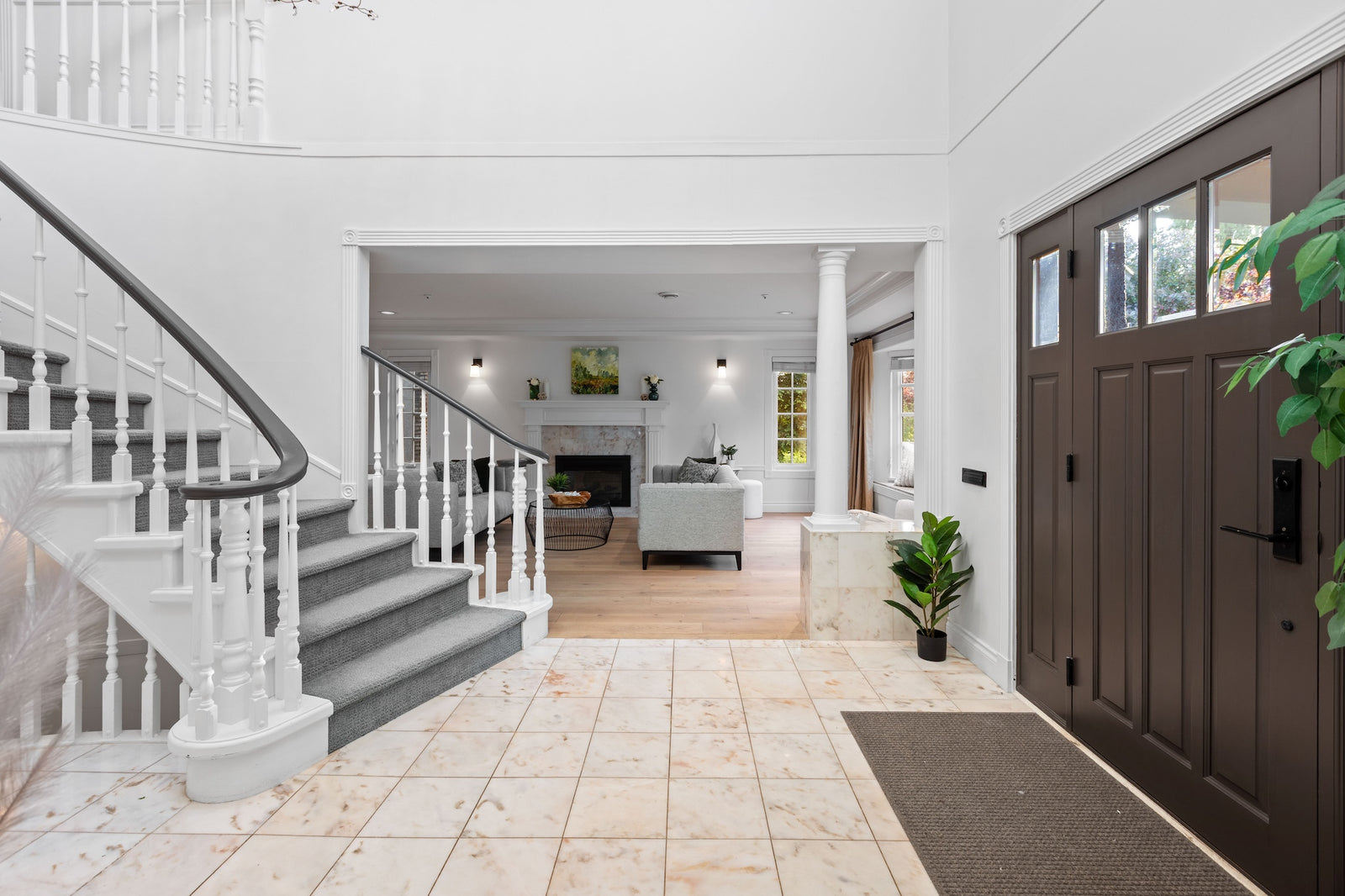 2318 Oliver Crescent