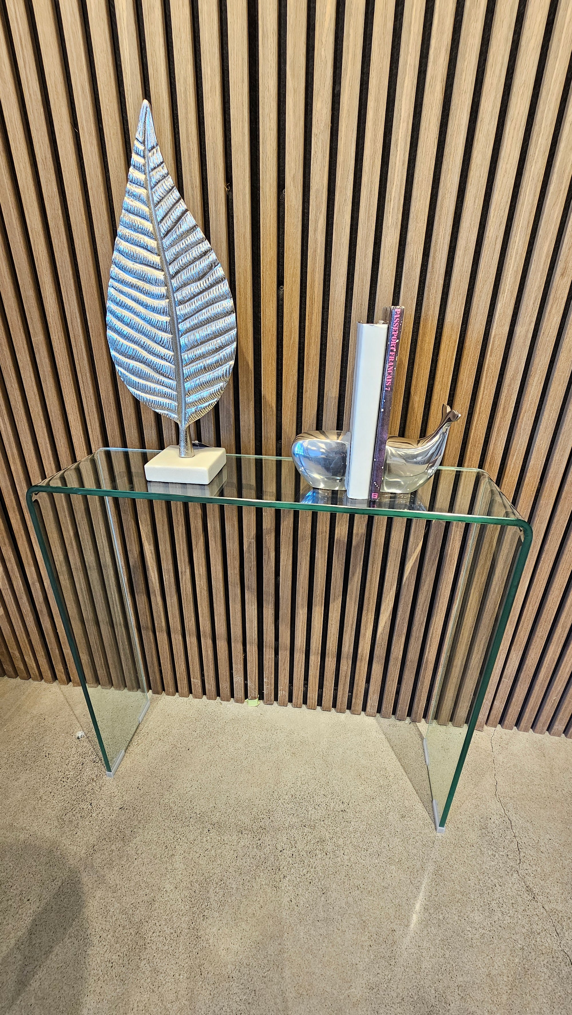 Curvo Narrow Glass Console Table – Waterfall Design (Floor Model)