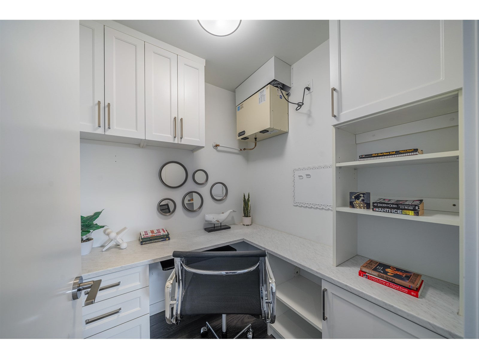 PH9-6677 Cambie Street Vancouver, BC