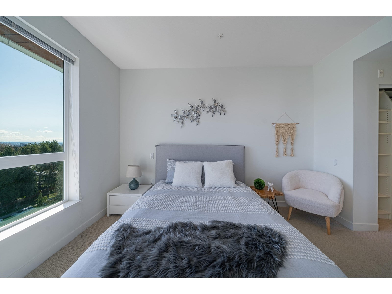 PH9-6677 Cambie Street Vancouver, BC