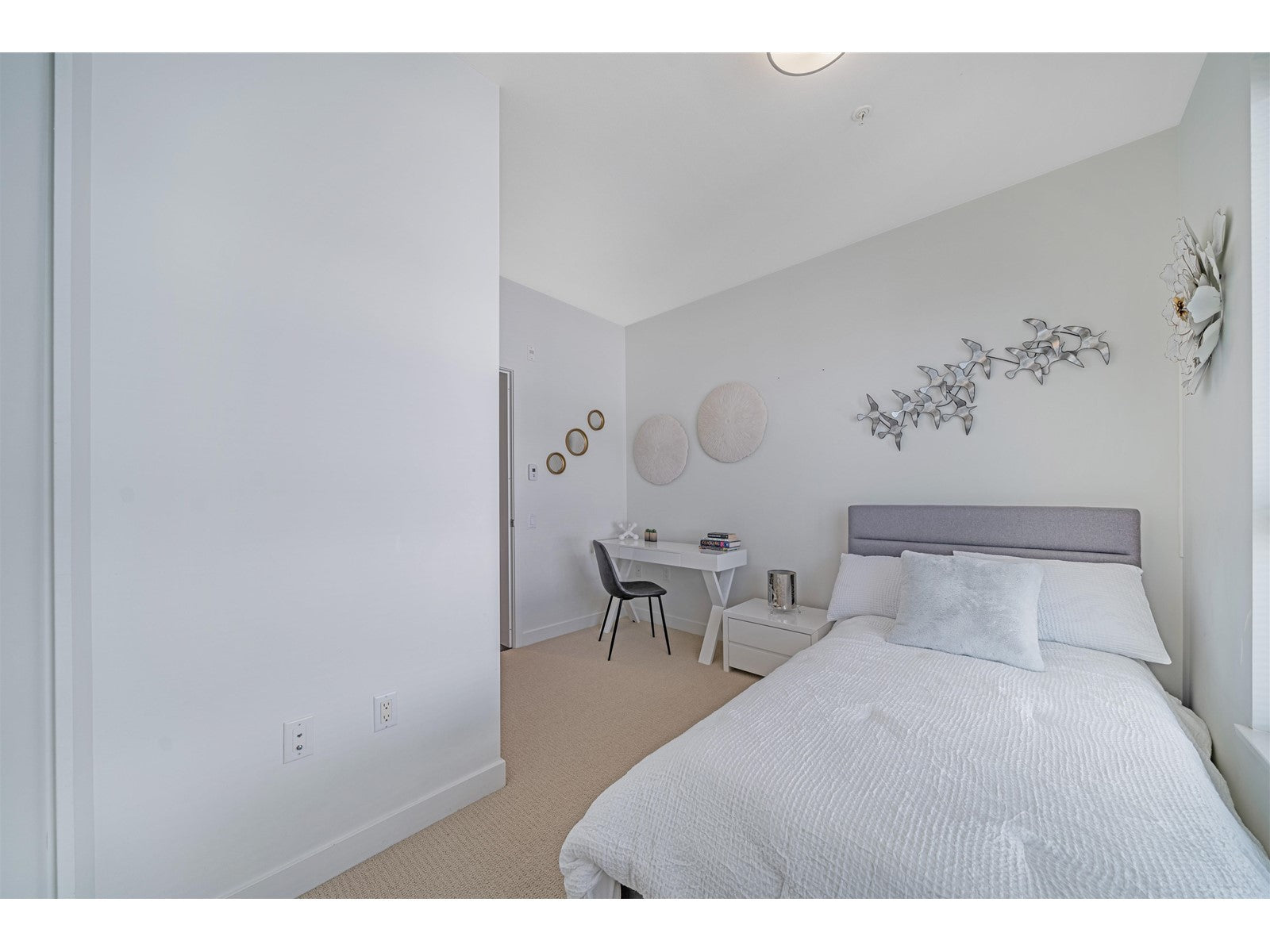 PH9-6677 Cambie Street Vancouver, BC