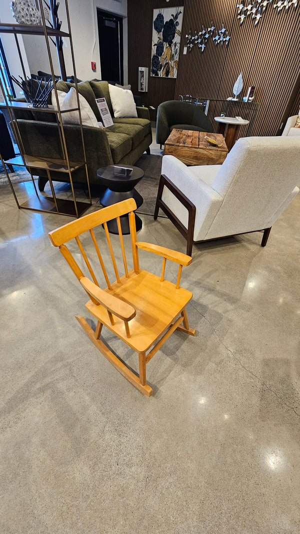 Vintage-Style Solid Wood Kid’s Rocking Chair – Heirloom Quality